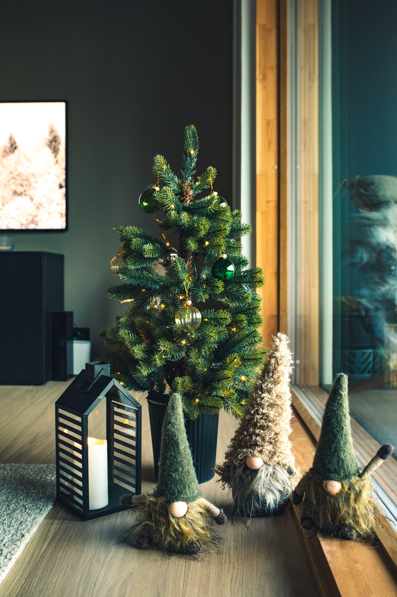 Christmas decorations by the window
