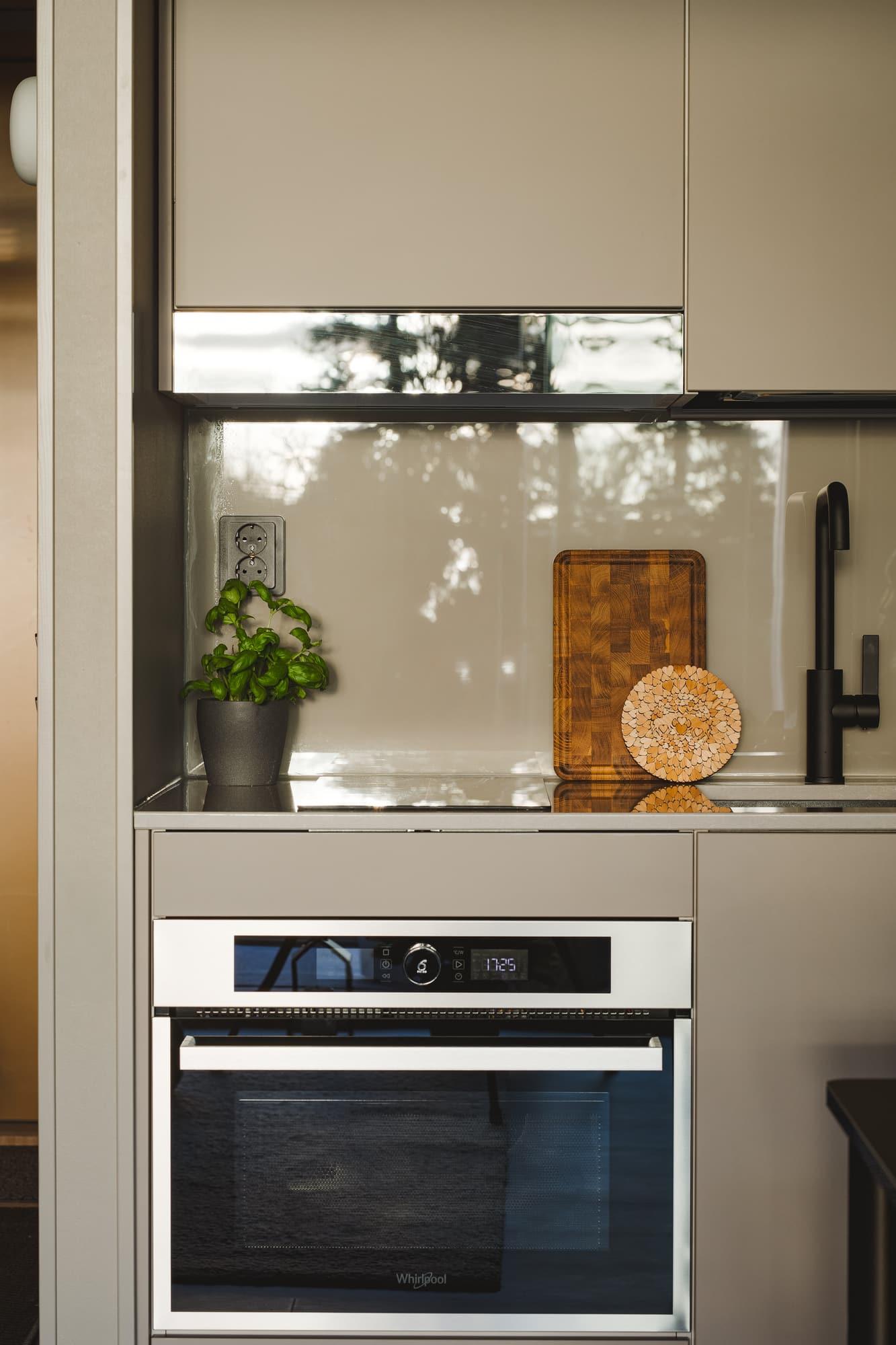 Oven and kitchen cupboards
